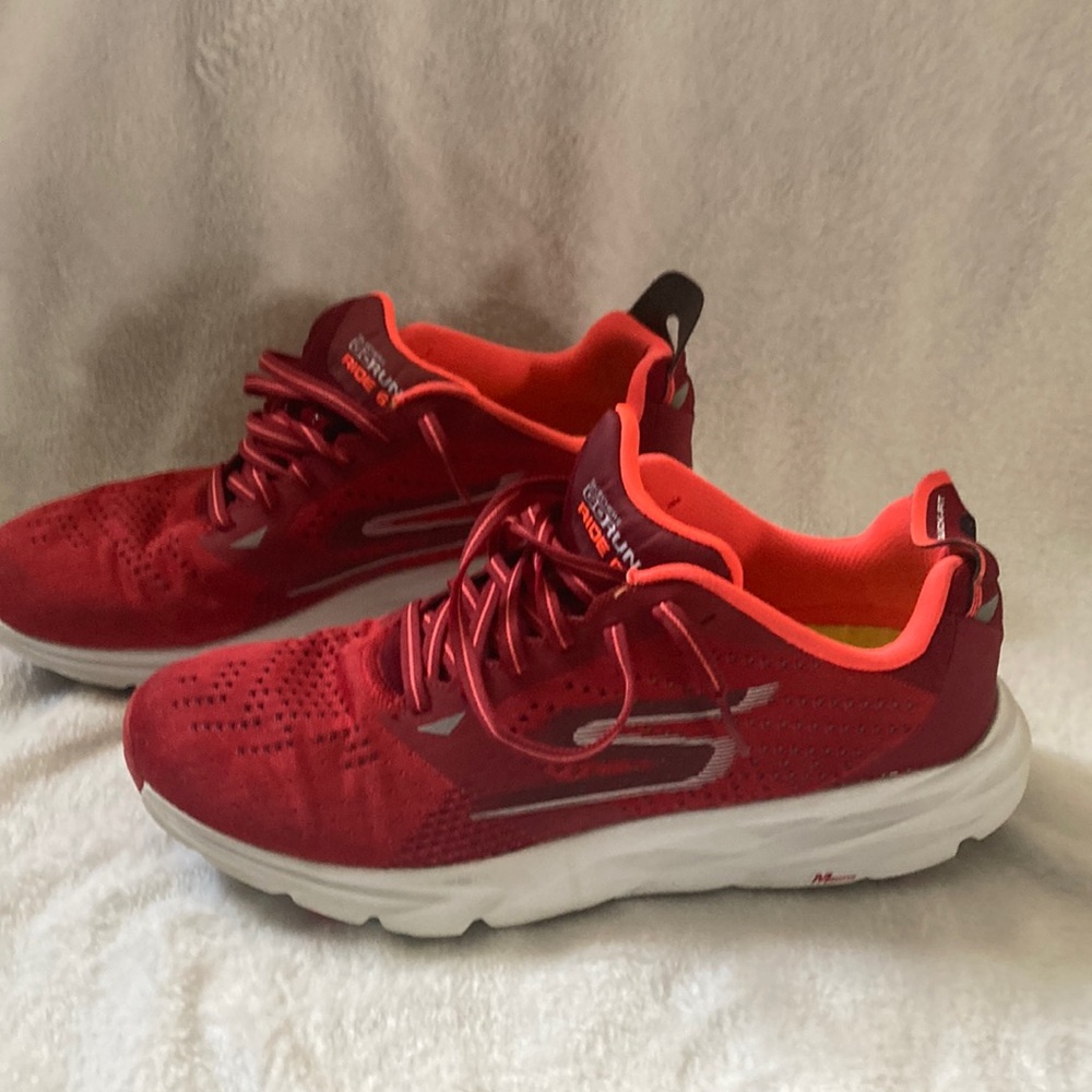Skechers Ride 6